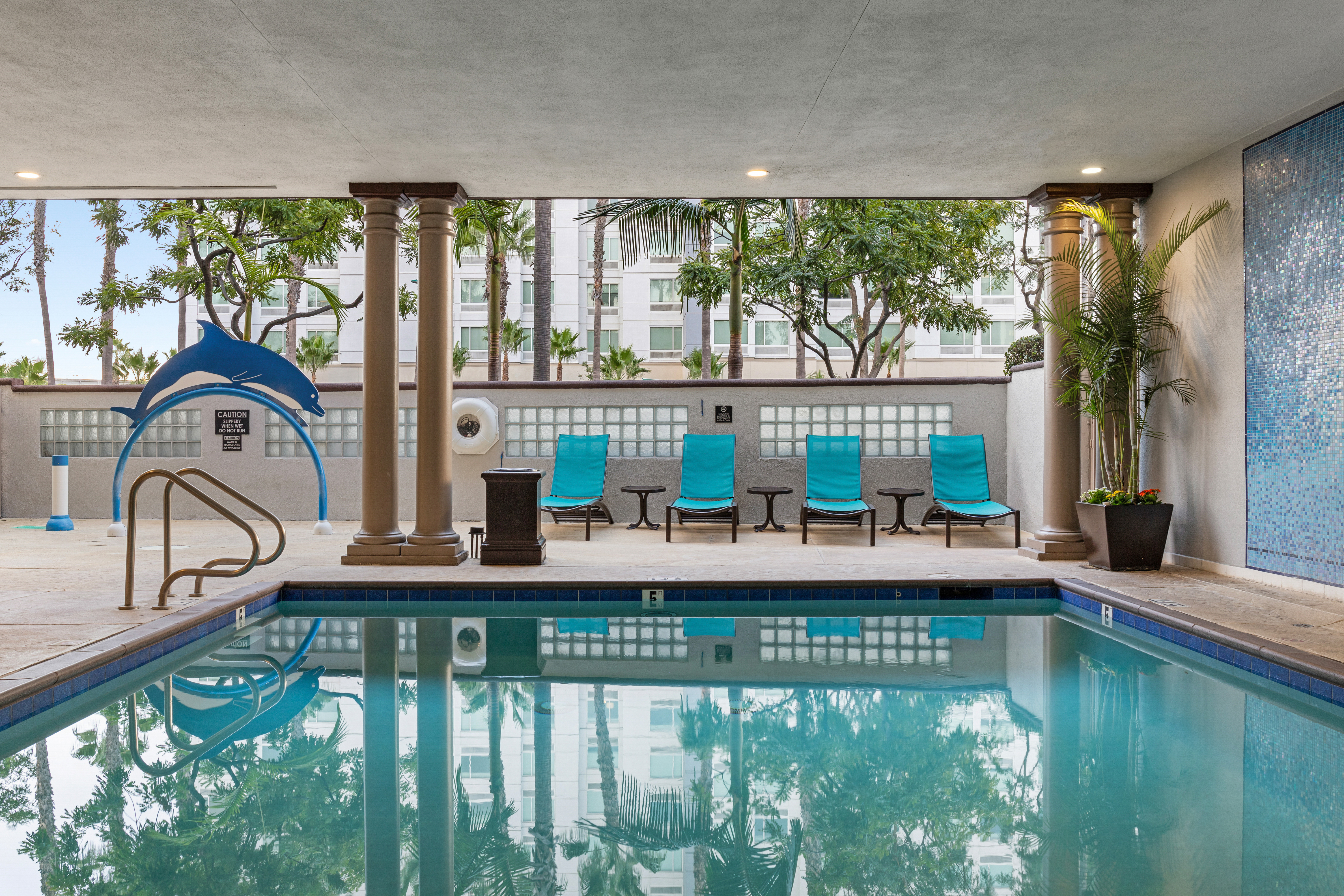 A standard living room at the Peacock Suites in Anaheim, California